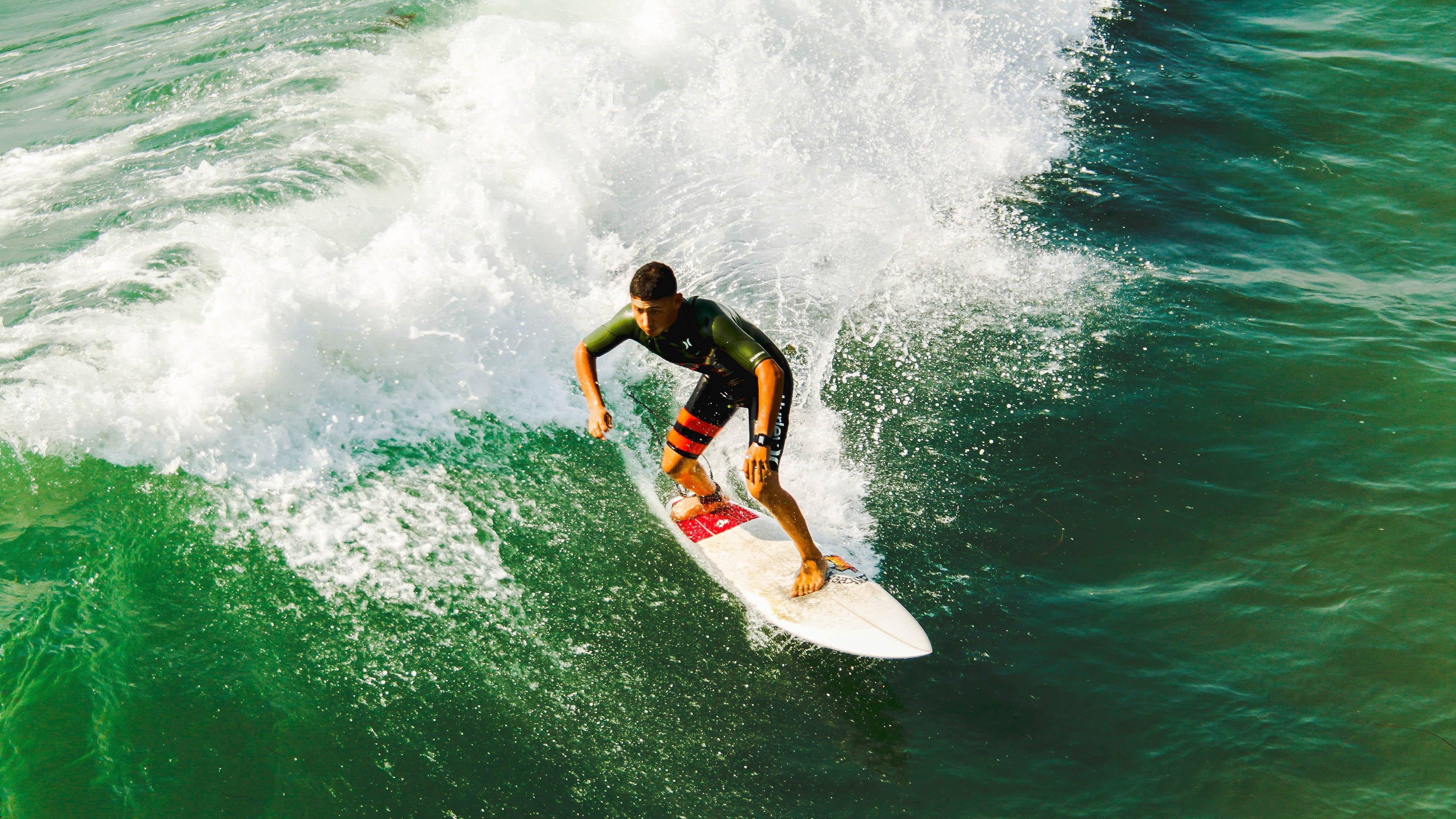峰会对话聚焦新文创浪潮，中国电竞探索产业融合新常态